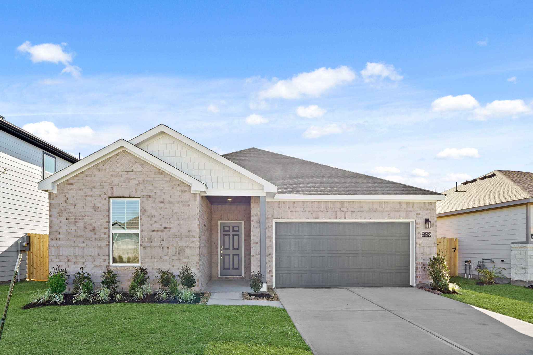 05A0311 25423 Blossom Court